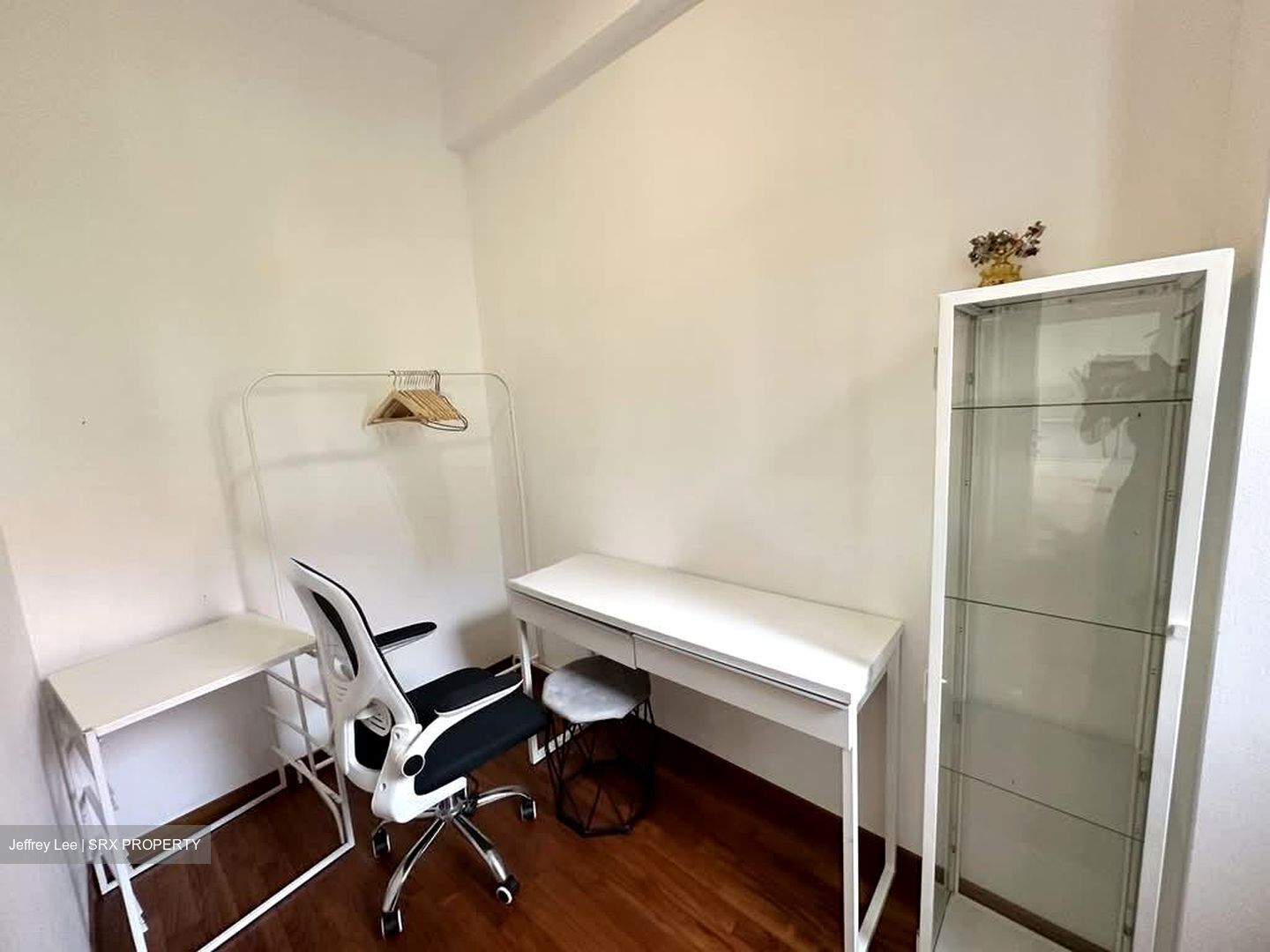 Holland Link (D10), Terrace #592487591